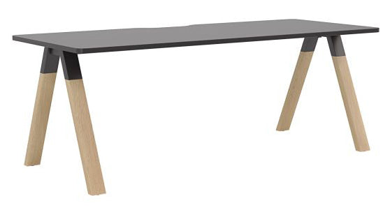 Ligna Fixed Height Desk 2000 x 800 / Black