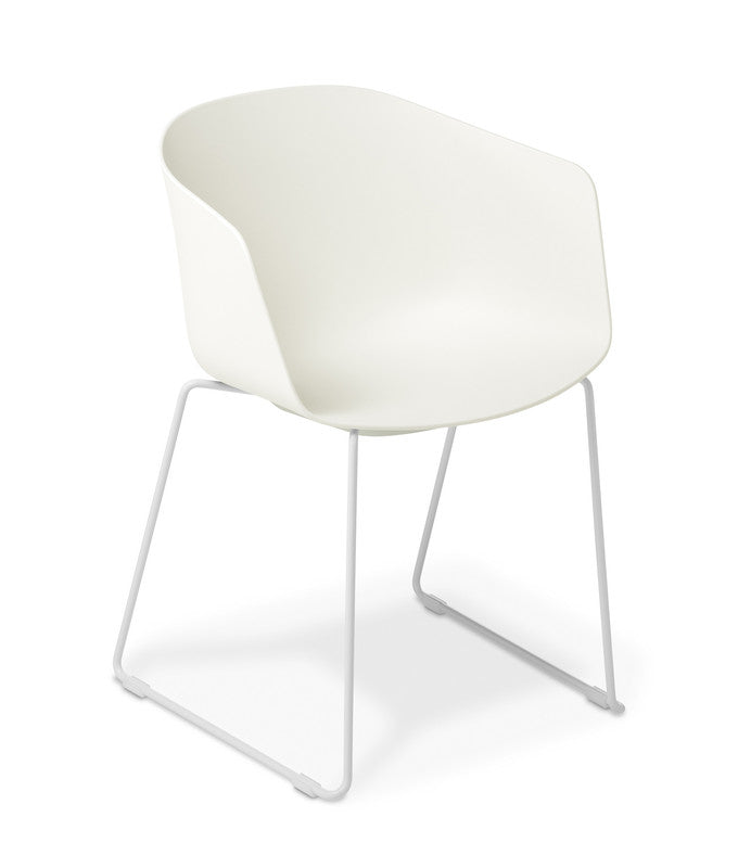 Max Tub Meeting Chair White / Black Sled